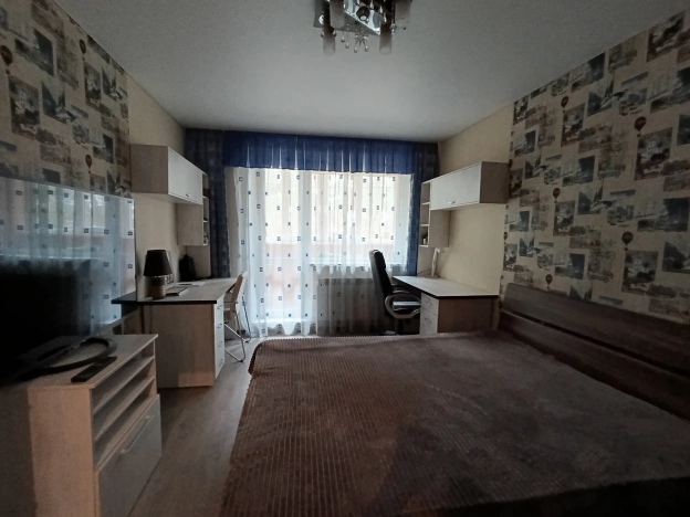 Купить трехкомнатную квартиру на улице Юбилейная в Белгородской области. Вариант № 7529388, 9, площадь -  квм, цена 5200000 рублей