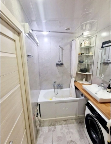 Купить квартиру в Москве. Вариант № 10433399, 12, площадь -  квм, цена 17500000 рублей