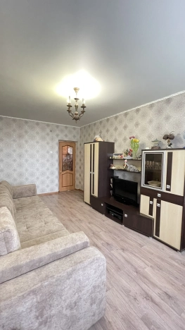 Купить двухкомнатную квартиру в Октябрьском. Вариант № 30892, 12, площадь -  квм, цена 3000000 рублей