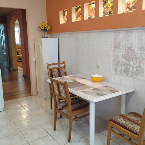 Купить трехкомнатную квартиру в Омске. Вариант № 8969583, 12, площадь -  квм, цена 8300000 рублей