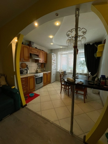 Купить трехкомнатную квартиру на улице Ленина в Бердске. Вариант № 2476189, 1, площадь -  квм, цена 8450000 рублей