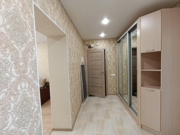 Купить трехкомнатную квартиру на улице 70 лет Октября в Белгородской области. Вариант № 53257, 6, площадь -  квм, цена 5100000 рублей