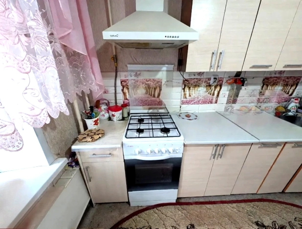 Купить однокомнатную квартиру в Краснодарском крае. Вариант № 9706552, 5, площадь -  квм, цена 3900000 рублей