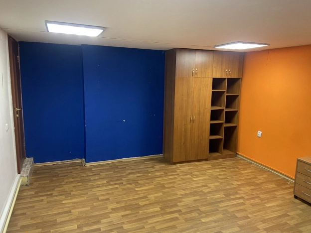 Снять офисы на улице Нижне-Волжская набережная в Нижнем Новгороде. Вариант № 26116, 2, площадь -  квм, цена 107000 рублей