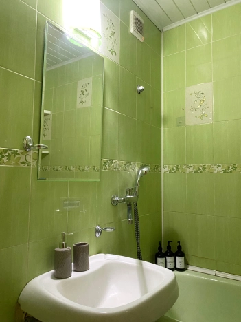 . Вариант № 24117, 28, площадь - 75.8 квм, цена 15500000 рублей