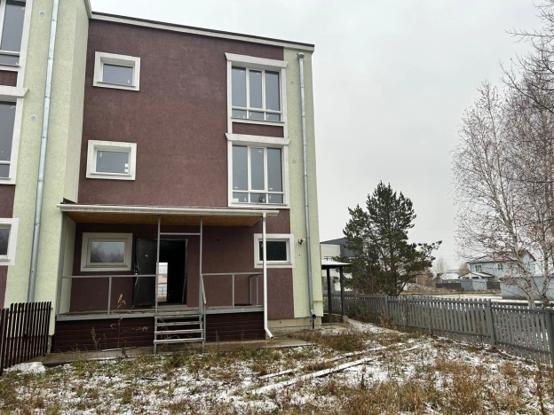 Купить таунхаус в Кемеровской Области — Кузбассе. Вариант № 8447559, 10, площадь -  квм, цена 17500000 рублей