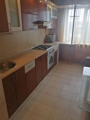 Купить трехкомнатную квартиру в Ростовской области. Вариант № 1794995, 12, площадь -  квм, цена 7100000 рублей