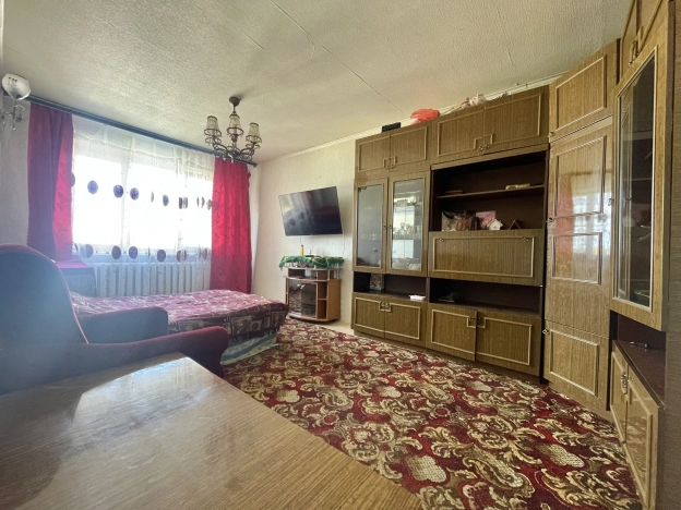 Купить двухкомнатную квартиру на вторичке на улице Парковая в Владимирской области. Вариант № 5922173, 6, площадь -  квм, цена 2000000 рублей