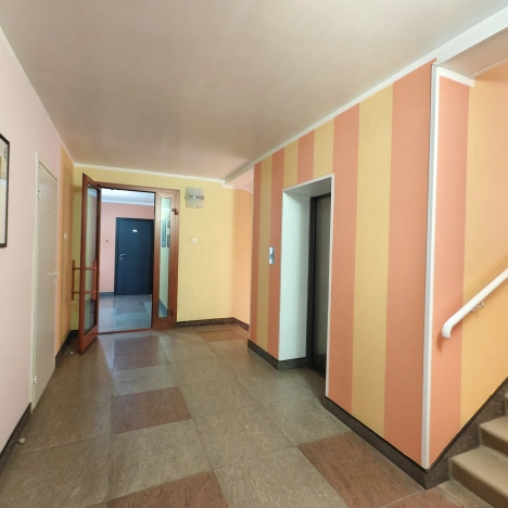 Купить трехкомнатную квартиру в Новосибирске. Вариант № 2828137, 8, площадь -  квм, цена 16000000 рублей