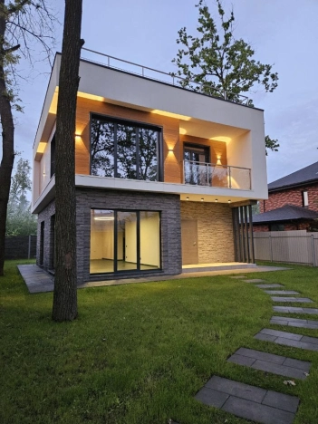 Купить дом в Москве. Вариант № 9654909, 0, площадь - квм, цена 26250000 рублей