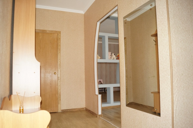 Купить однокомнатную квартиру в Приморском крае. Вариант № 989113, 17, площадь -  квм, цена 7300000 рублей