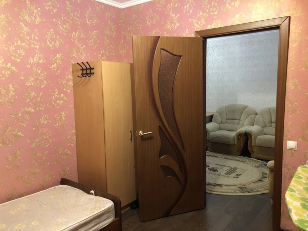 Купить многокомнатную квартиру в Тюменской области. Вариант № 1422, 3, площадь -  квм, цена 5500000 рублей