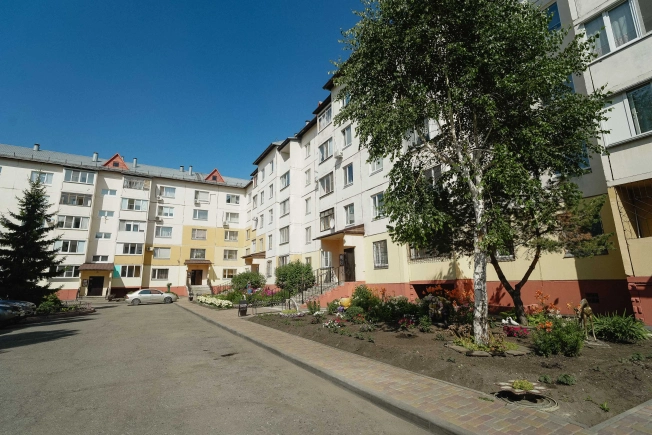 Купить двухкомнатную квартиру на улице Молодогвардейская в Омске. Вариант № 56290, 21, площадь -  квм, цена 6200000 рублей