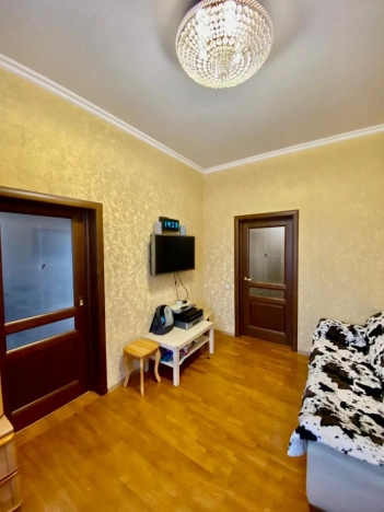 Купить трехкомнатную квартиру на вторичке у метро Терехово в Москве. Вариант № 10771197, 9, площадь - квм, цена 33790000 рублей