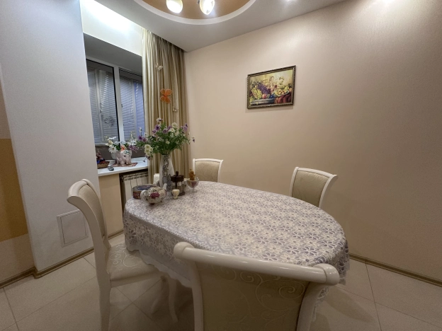 Купить однокомнатную квартиру в Волгограде. Вариант № 14446, 2, площадь -  квм, цена 6300000 рублей