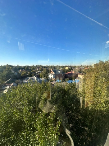 Купить однокомнатную квартиру на вторичке в Ростовской области. Вариант № 3654, 5, площадь -  квм, цена 2599000 рублей