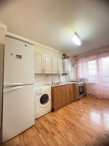 Купить двухкомнатную квартиру в Октябрьском. Вариант № 2582678, 10, площадь -  квм, цена 5800000 рублей