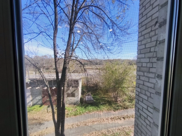 Купить трехкомнатную квартиру в Приморском крае. Вариант № 7198404, 4, площадь -  квм, цена 5200000 рублей