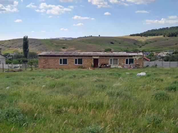 Купить земельный участок в Республике Крым. Вариант № 4161159, 4, площадь -  квм, цена 3600000 рублей