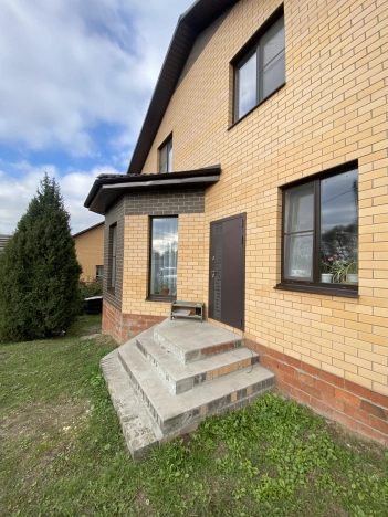 Купить дом в Калуге. Вариант № 1783874, 16, площадь -  квм, цена 9400000 рублей