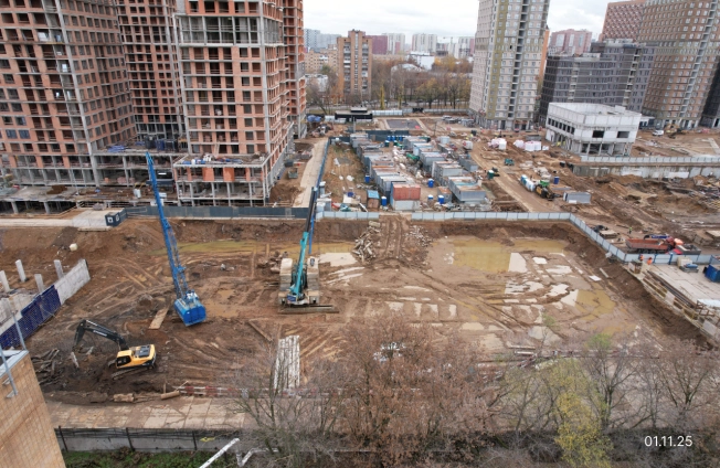 Купить квартиру в Москве. Вариант № 9837042, 4, площадь -  квм, цена 20900000 рублей