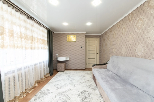 Купить двухкомнатную квартиру на улице Дуговая в Республике Башкортостан. Вариант № 270492, 5, площадь -  квм, цена 2000000 рублей