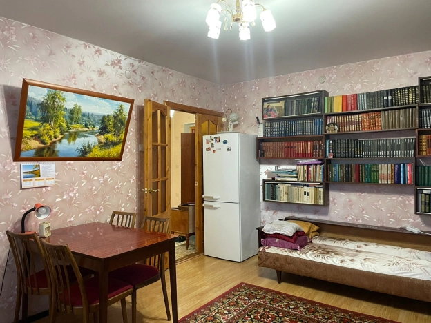 Купить трехкомнатную квартиру в Сыктывкаре. Вариант № 8810864, 7, площадь -  квм, цена 5900000 рублей