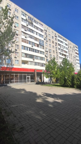 Купить трехкомнатную квартиру в районе Кировский в Ростове-на-Дону. Вариант № 914421, 13, площадь -  квм, цена 7800000 рублей