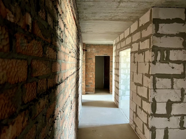 Купить трехкомнатную квартиру в районе Кировский в Ростове-на-Дону. Вариант № 1060718, 5, площадь -  квм, цена 9200000 рублей