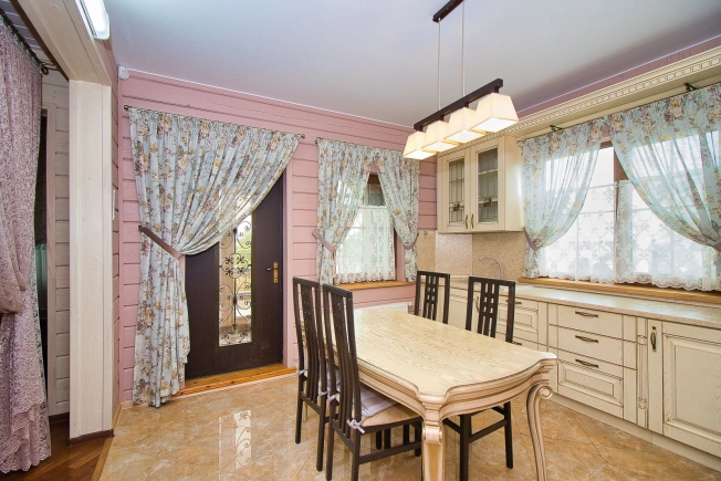 Купить дом в районе Фрунзенский в Владимире. Вариант № 52489, 3, площадь -  квм, цена 24500000 рублей