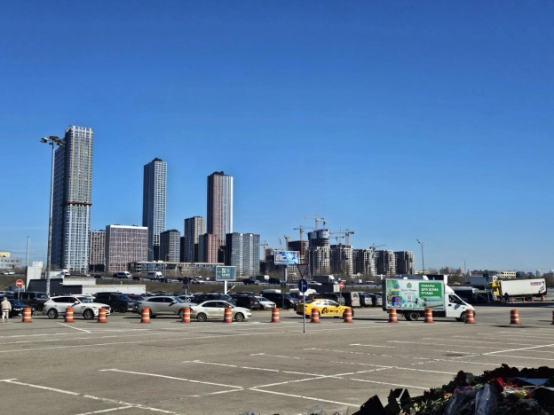 Купить квартиру в Москве. Вариант № 8781755, 32, площадь -  квм, цена 43000000 рублей