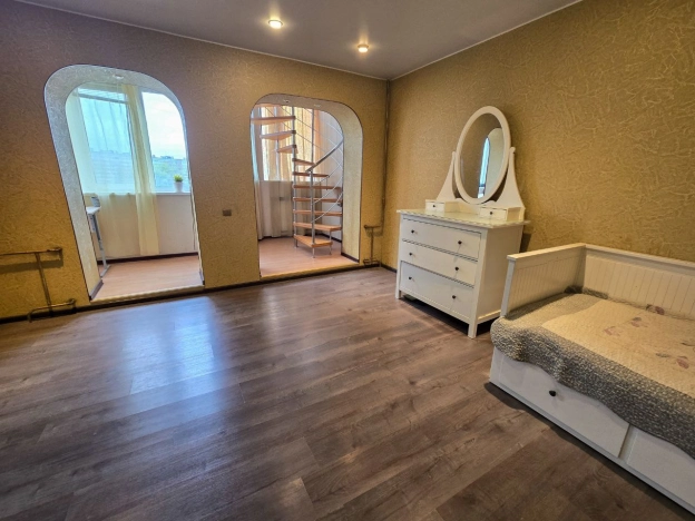 Купить двухкомнатную квартиру у метро Девяткино в Санкт-Петербурге. Вариант № 7276440, 14, площадь -  квм, цена 15490000 рублей