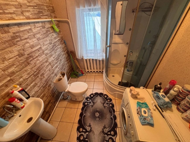 Купить дом в Новосибирске. Вариант № 9927969, 21, площадь -  квм, цена 10000000 рублей