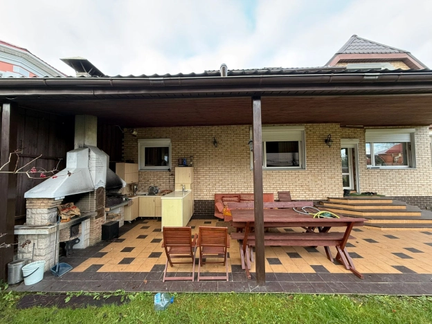 Купить дом на улице Выборгское шоссе в Санкт-Петербурге. Вариант № 8824548, 4, площадь -  квм, цена 37500000 рублей