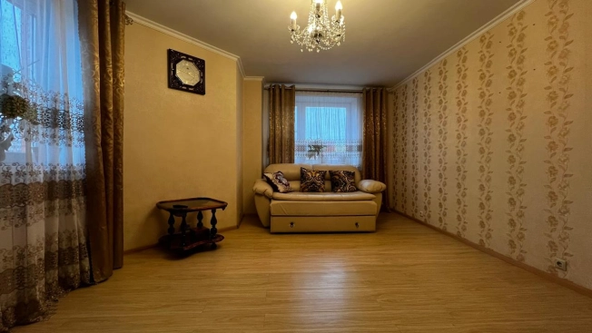 Купить трехкомнатную квартиру в Одинцове. Вариант № 10091229, 14, площадь -  квм, цена 10000000 рублей