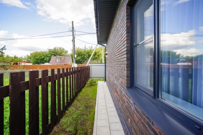 Купить дом в Микрорайоне Порт-Артур в Омске. Вариант № 3402730, 28, площадь -  квм, цена 18990000 рублей