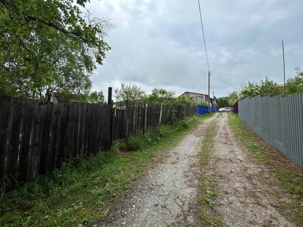 Купить земельный участок в Южно-Сахалинске. Вариант № 27332, 10, площадь -  квм, цена 1300000 рублей