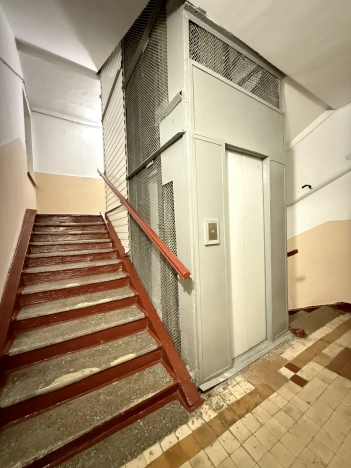 Купить квартиру в Москве. Вариант № 9621856, 13, площадь - квм, цена 40000000 рублей