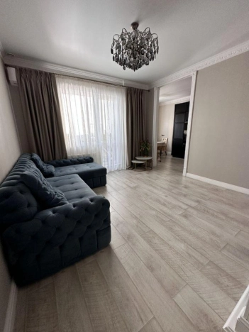 Купить трехкомнатную квартиру в Омске. Вариант № 3274754, 0, площадь -  квм, цена 12700000 рублей