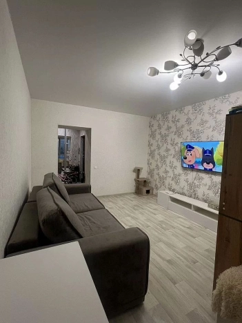 Купить квартиру на улице бульвар Строителей в Кемерове. Вариант № 50937, 6, площадь -  квм, цена 8600000 рублей