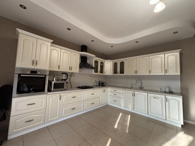 Купить дом в Курской области. Вариант № 54476, 3, площадь -  квм, цена 10750000 рублей