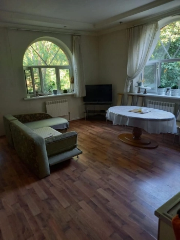 Купить земельный участок в Ростове-на-Дону. Вариант № 9878992, 5, площадь -  квм, цена 12000000 рублей