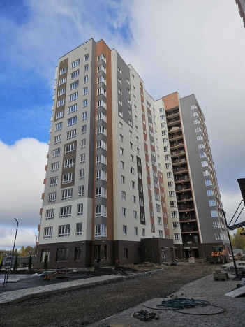 Купить квартиру в Тобольске. Вариант № 10418301, 7, площадь -  квм, цена 3500000 рублей