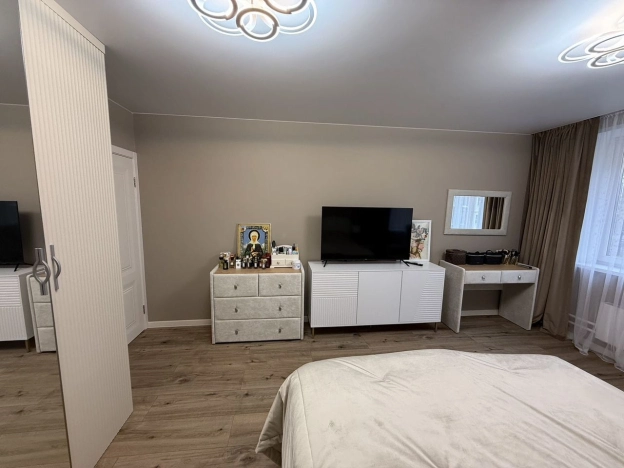 Купить квартиру в Москве. Вариант № 9649067, 4, площадь - квм, цена 28750000 рублей