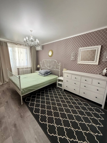 Купить квартиру в Тобольске. Вариант № 9924680, 6, площадь -  квм, цена 4700000 рублей