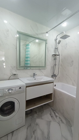 Снять квартиру в Тобольске. Вариант № 3689461, 10, площадь -  квм, цена 65000 рублей