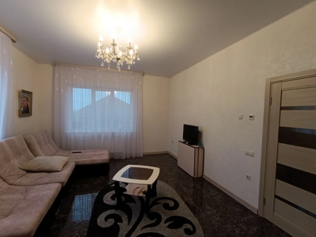 Купить дом в Белгородской области. Вариант № 10492498, 3, площадь -  квм, цена 11450000 рублей