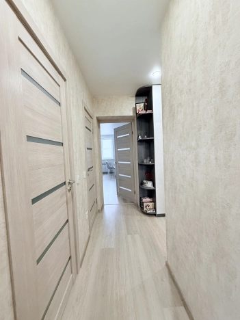 Купить квартиру на улице Университетский проспект в Волгограде. Вариант № 10235201, 8, площадь -  квм, цена 6160000 рублей