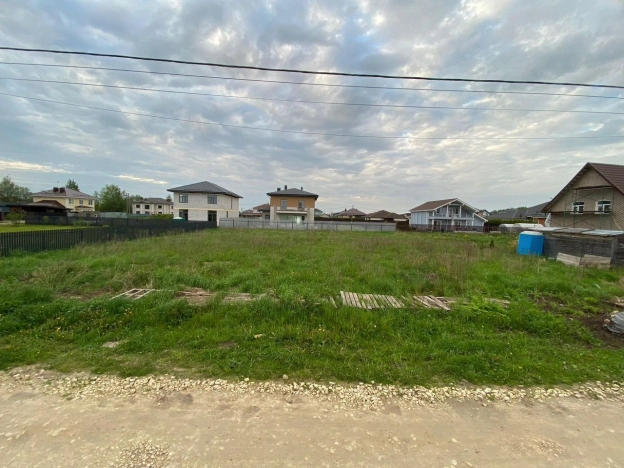 Купить земельный участок в Санкт-Петербурге. Вариант № 450131, 7, площадь -  квм, цена 4800000 рублей