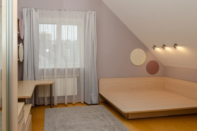 Купить четырехкомнатную квартиру в Новосибирской области. Вариант № 54718, 37, площадь -  квм, цена 16300000 рублей